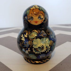 Matryoshka Russian Nesting Dolls 5 Pieces